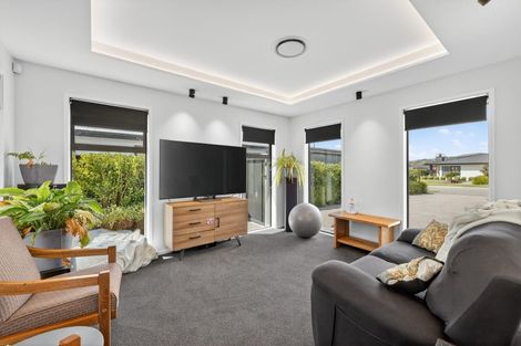 Photo of property in 11 Whitburn Avenue, Halswell, Christchurch, 8025