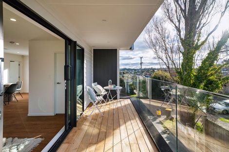 Photo of property in 1/20 William Souter Street, Forrest Hill, Auckland, 0620
