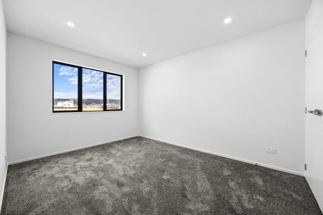 Photo of property in 6 Harikoa Way, Karaka, 2113