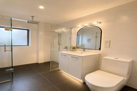 Photo of property in 276 Lake Road, Hauraki, Auckland, 0622