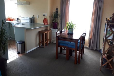 Photo of property in 95 Rototuna Road, Rototuna, Hamilton, 3210