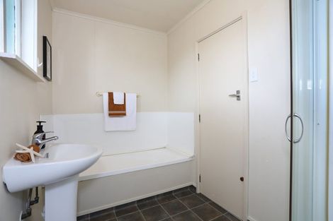 Photo of property in 30 Wilson Street, Bulls, 4818