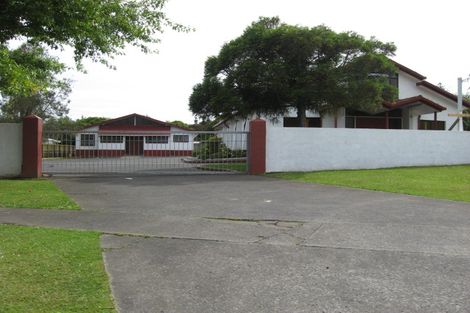 Photo of property in 26 Court Town Close, Mangere, Auckland, 2022