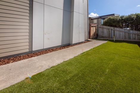 Photo of property in 44 Erlestoke Crescent, Churton Park, Wellington, 6037