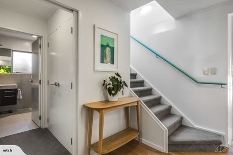 Photo of property in 1/39 Seaton Road, Murrays Bay, Auckland, 0630