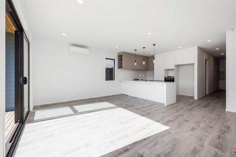 Photo of property in 8 Paparahi Place, Wainui, 0992