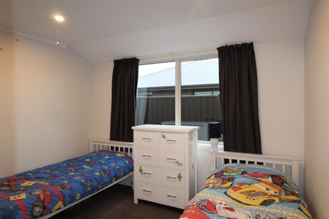 Photo of property in 11 Phoenix Place, Cromwell, 9310