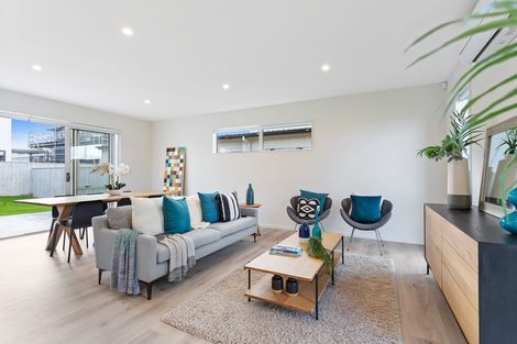 Photo of property in 32 Riria Crescent, Takanini, 2112