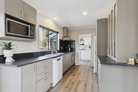 Photo of property in 9 Erin Street, Hawera, 4610