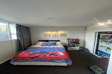 Photo of property in 2/52 Glen Road, Ranui, Auckland, 0612