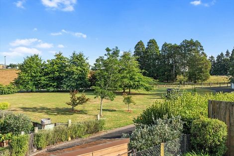 Photo of property in 2 Palm Grove Drive, Western Heights, Hamilton, 3200