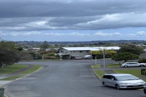 Photo of property in 9 Sheralee Place, Bucklands Beach, Auckland, 2014