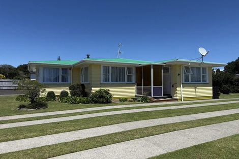 Photo of property in 61 Browne Street, Waitara, 4320