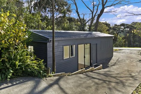 Photo of property in 109 Domain Crescent, Muriwai, Waimauku, 0881