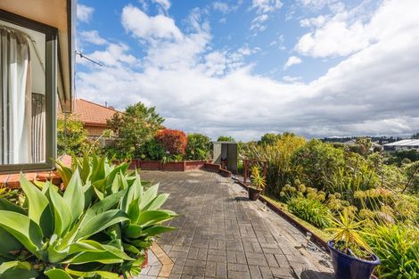 Photo of property in 197 Ruapehu Drive, Fitzherbert, Palmerston North, 4410