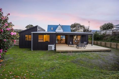 Photo of property in 2 Rainbow Court, Raumati South, Paraparaumu, 5032