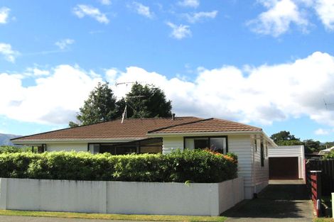 Photo of property in 58 Holdsworth Avenue, Trentham, Upper Hutt, 5018
