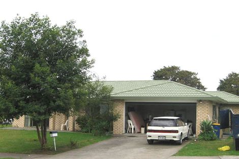 Photo of property in 2 Greenberry Drive, Ranui, Auckland, 0612