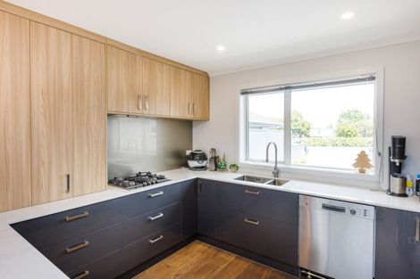 Photo of property in 112a Roberts Line, Kelvin Grove, Palmerston North, 4414