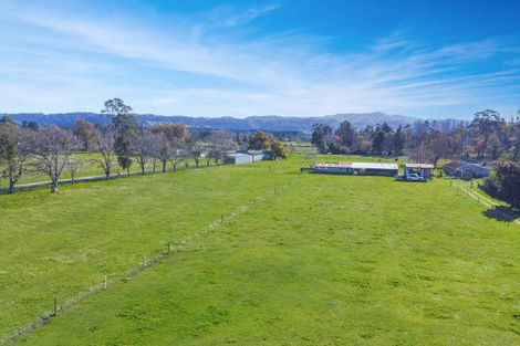 Photo of property in 220 Kawerau Road, Putauaki, Whakatane, 3192