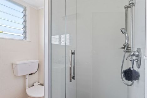 Photo of property in 106a Woodglen Road, Glen Eden, Auckland, 0602