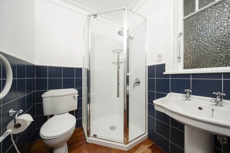Photo of property in 29 Seaview Road, Paremata, Porirua, 5024