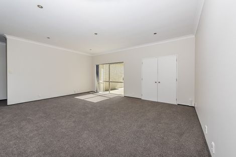 Photo of property in 154 Boord Crescent, Kumeu, 0891