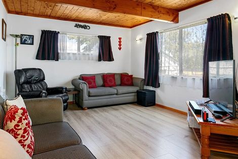 Photo of property in 21 Epping Place, Richmond Heights, Taupo, 3330