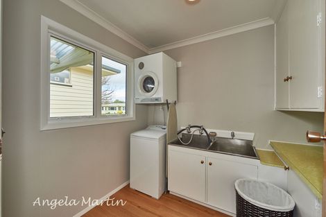 Photo of property in 19 Newcastle Street, Hokowhitu, Palmerston North, 4410