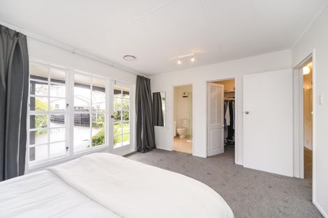Photo of property in 92 Roy Street, Palmerston North, 4410