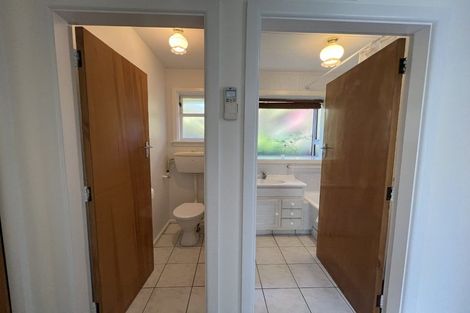 Photo of property in 11 Sevenoaks Drive, Bryndwr, Christchurch, 8053