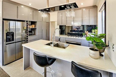 Photo of property in 3 Ludlam Crescent, Woburn, Lower Hutt, 5010