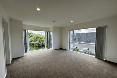 Photo of property in 2 Treestump Road, Takanini, 2112