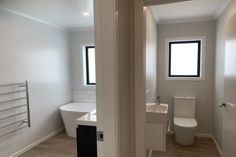 Photo of property in 4 Kingi Te Ahoaho Place, Otaki, 5512