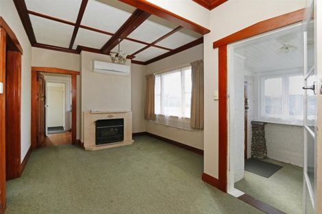 Photo of property in 28 Napier Street, Opunake, 4616