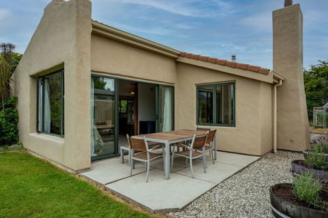 Photo of property in 2 Arklow Street, Albert Town, Wanaka, 9305