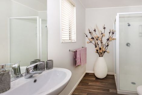 Photo of property in 23 Matatea Avenue, Pukekohe, 2120