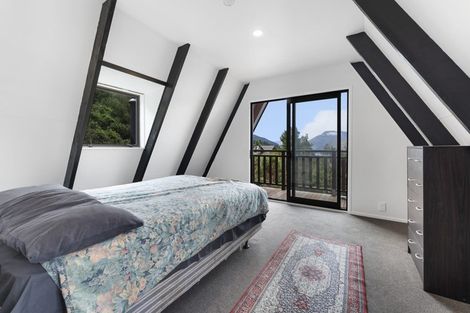 Photo of property in 40 Avalon Crescent, Fernhill, Queenstown, 9300