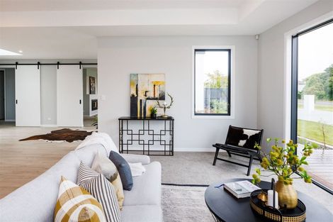 Photo of property in 92 Jickell Street, Hokowhitu, Palmerston North, 4410