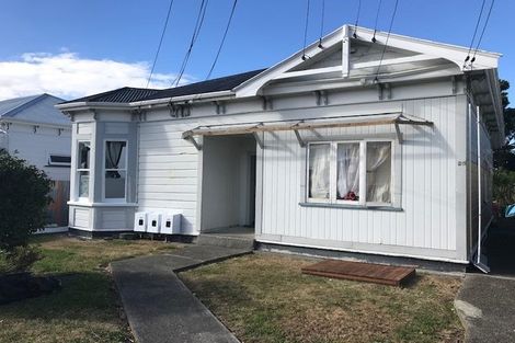 Photo of property in 8 Central Terrace, Alicetown, Lower Hutt, 5010