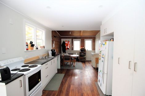 Photo of property in 13 Atkinson Street, Woodville, 4920