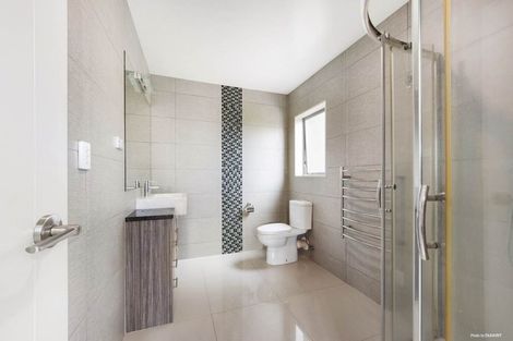 Photo of property in 41c Redoubt Road, Goodwood Heights, Auckland, 2105