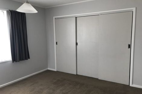 Photo of property in 30 Akaroa Drive, Maupuia, Wellington, 6022