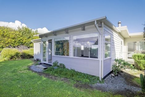 Photo of property in 329 Te Horo Beach Road, Te Horo Beach, Otaki, 5581