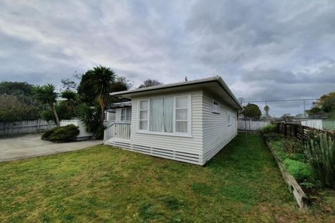 Photo of property in 15a Howden Street, Waiuku, 2123