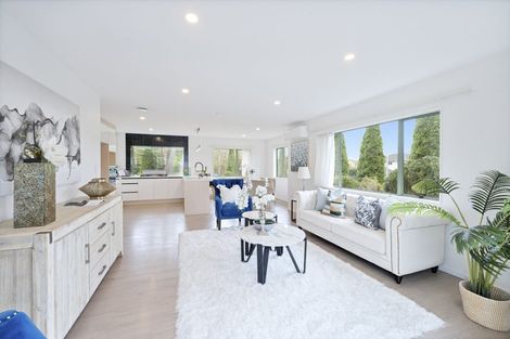 Photo of property in 2 Ferngrove Avenue, Ranui, Auckland, 0612