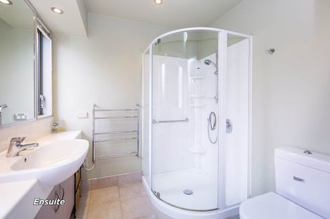 Photo of property in 2a Vernon Grove, Brown Owl, Upper Hutt, 5018