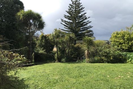 Photo of property in 12 Limmer Place, Browns Bay, Auckland, 0632