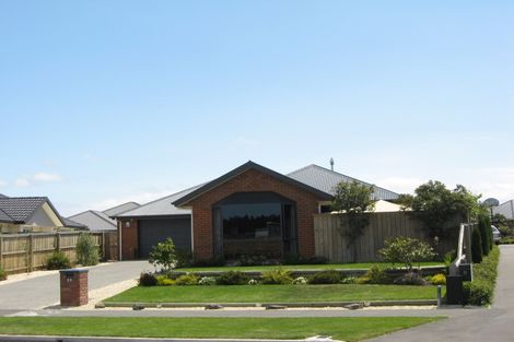 Photo of property in 22 Bottle Lake Drive, Parklands, Christchurch, 8083
