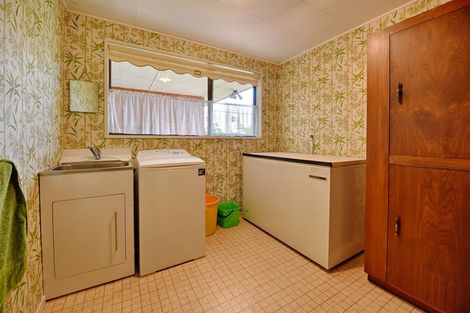 Photo of property in 3 Robertson Street, Gore, 9710